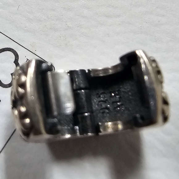 Pandora Flowers Sterling Silver Clip Charm - Picture 3 of 8